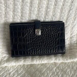 🍂Ralph Lauren black embossed wallet silver hardware